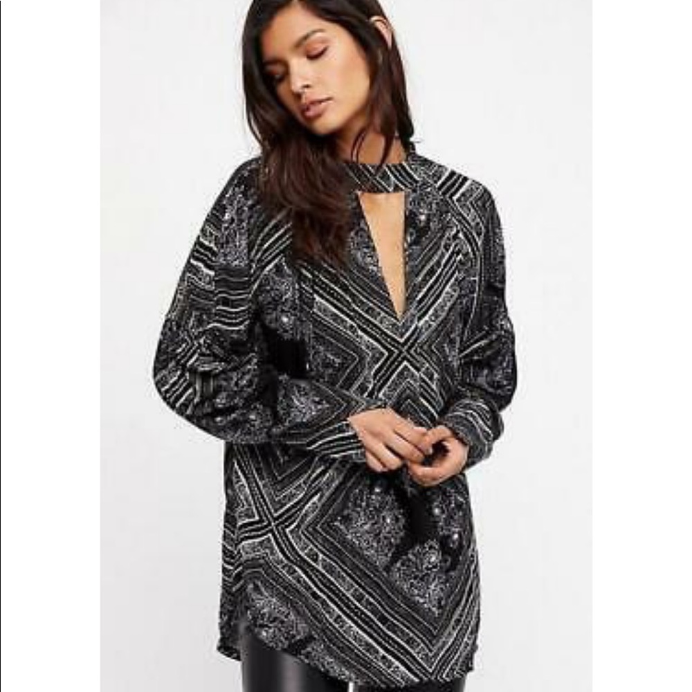 Free People Printed Keyhole Tunic ☄️